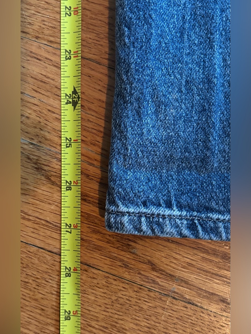 Women’s  medium  Wash Cargo Jeans - Comfortable Utility Style sz 11. - Picture 6 of 6
